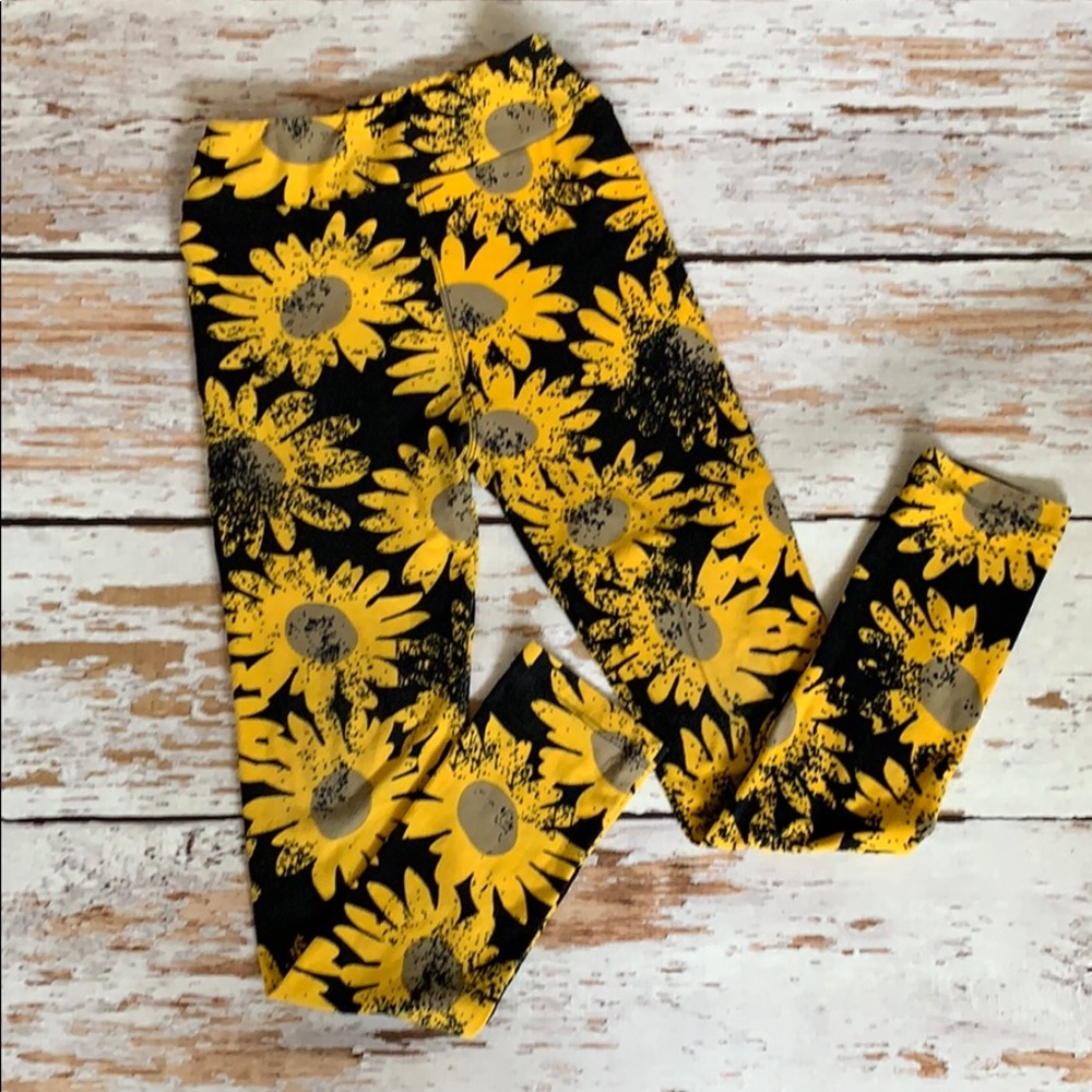 Kids LulaRoe Sunflower 🌻 leggings size L/XL